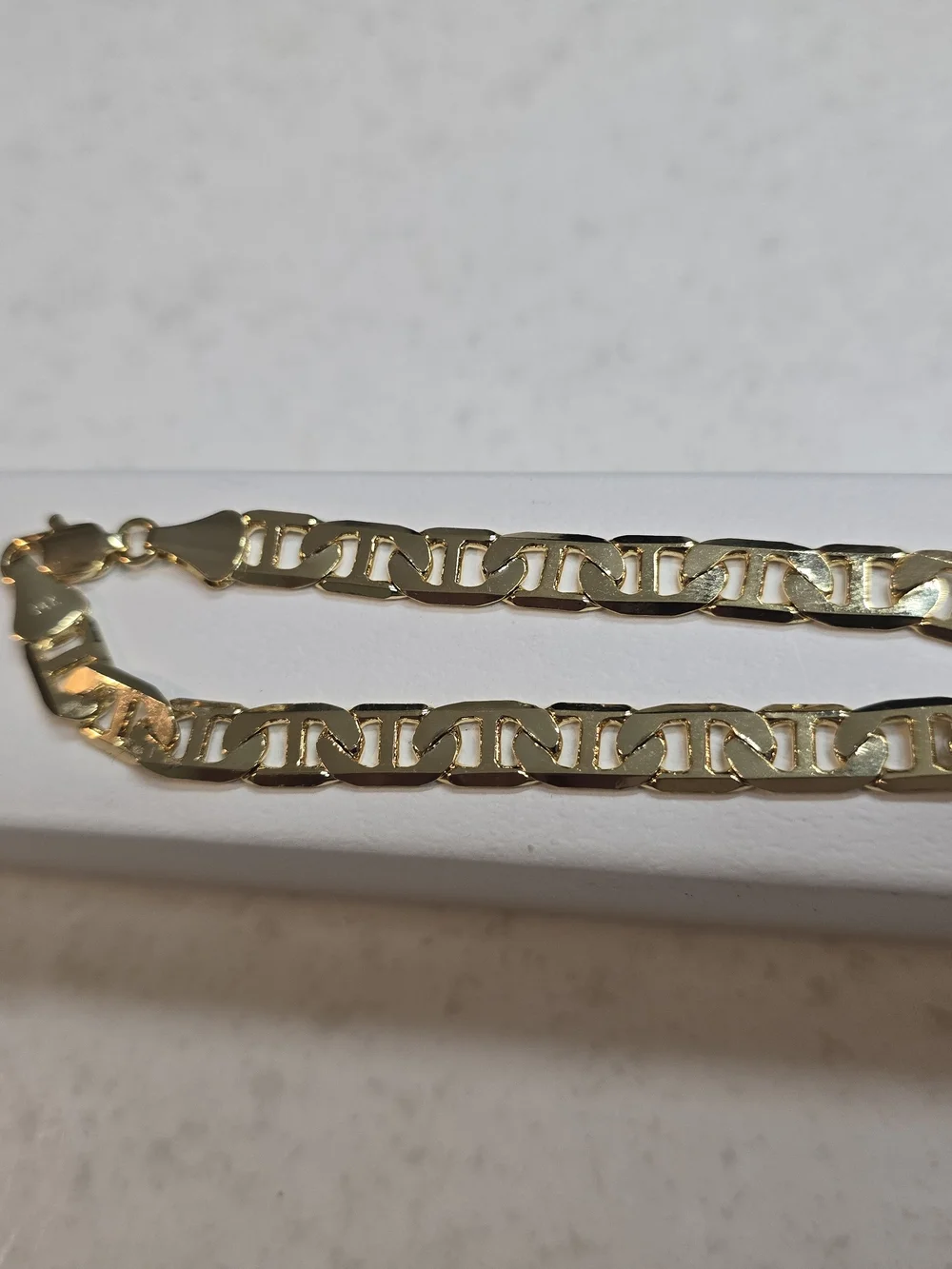 Gold Mariner  Link Chain Bracelet